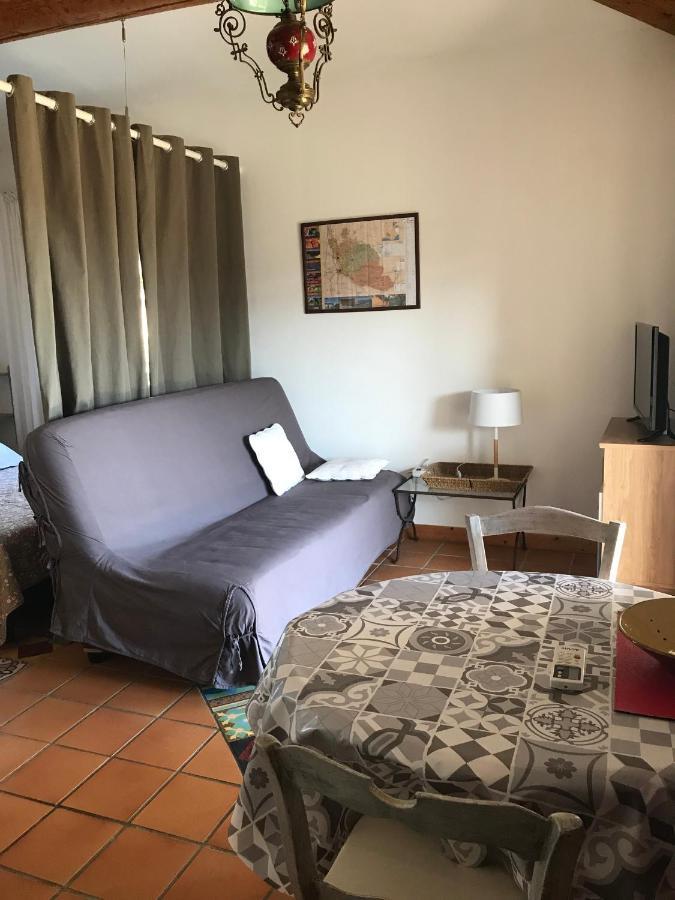 أُرانْجْ Chambres D'Hotes Et Gites Le Mas Mellou المظهر الخارجي الصورة